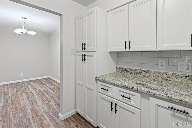 10135 Sakura Drive G, St Louis, MO 63128