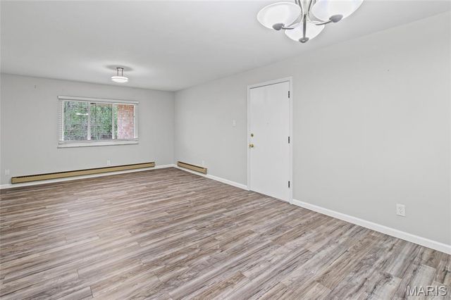 10135 Sakura Drive G, St Louis, MO 63128