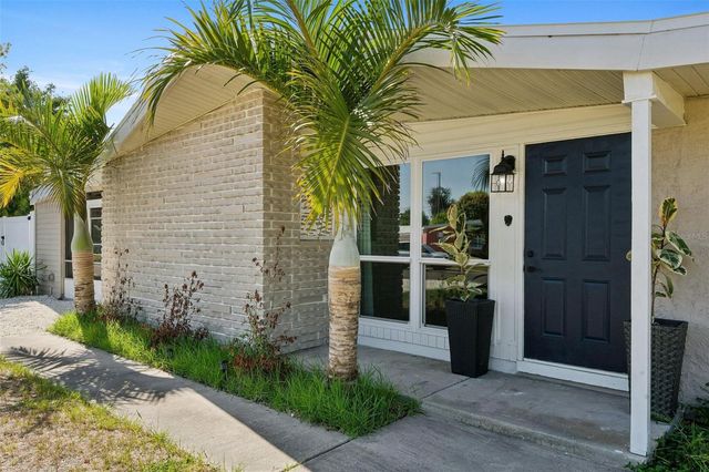 2416 EMORY AVENUE, Bradenton, FL 34207