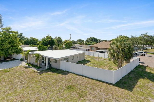 2416 EMORY AVENUE, Bradenton, FL 34207