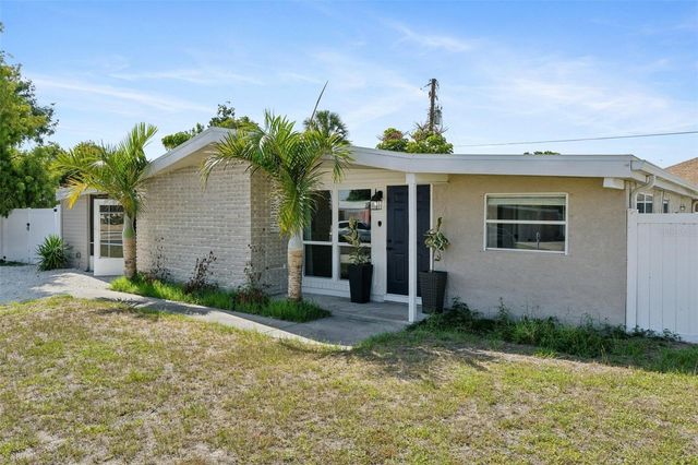 2416 EMORY AVENUE, Bradenton, FL 34207