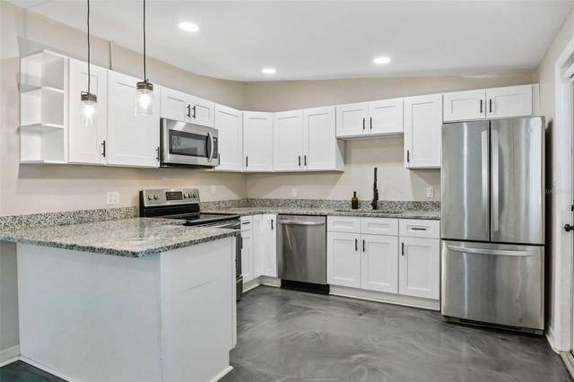 2416 EMORY AVENUE, Bradenton, FL 34207