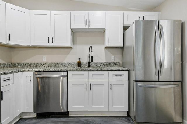 2416 EMORY AVENUE, Bradenton, FL 34207