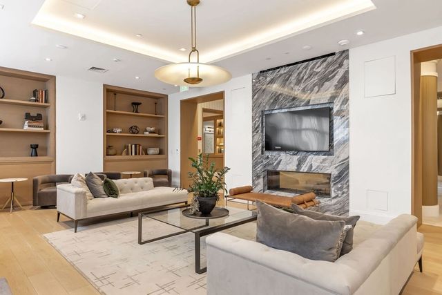 100 Shawmut Ave 807, Boston, MA 02118