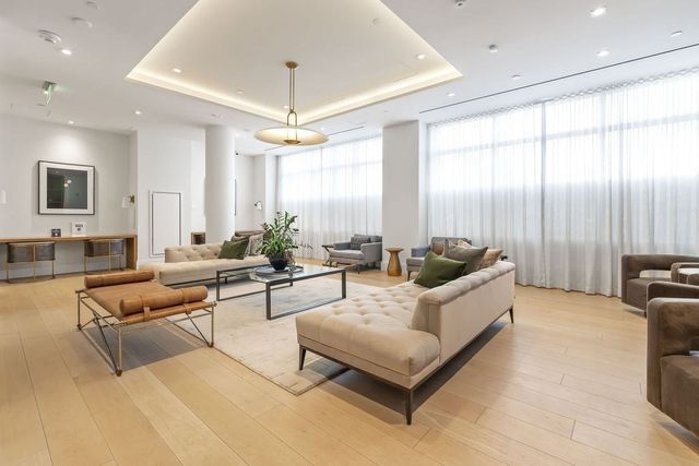 100 Shawmut Ave 807, Boston, MA 02118