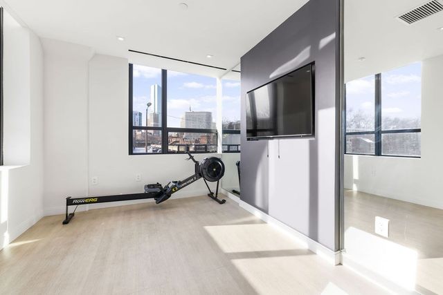 100 Shawmut Ave 807, Boston, MA 02118