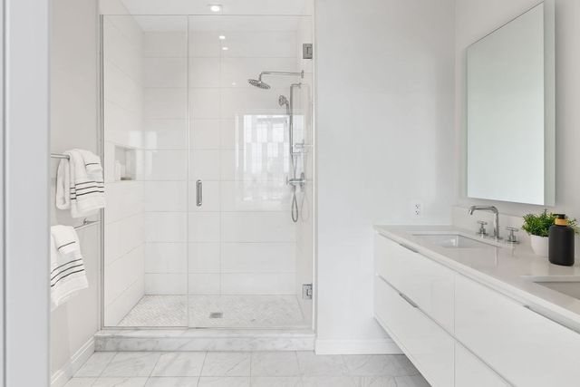 100 Shawmut Ave 807, Boston, MA 02118