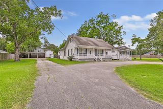 2835 Massey Tompkins Road, Baytown, TX 77521