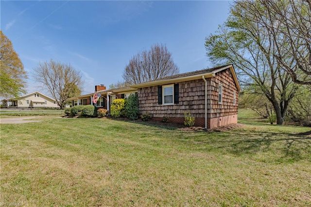 277 Simpson Mill Road, Mount Airy, NC 27030