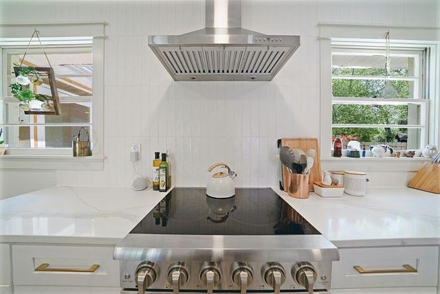 673 Edmonds Drive, Charleston, SC 29412