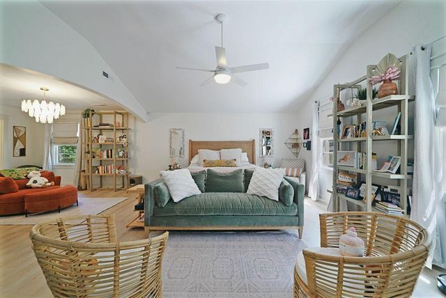 673 Edmonds Drive, Charleston, SC 29412