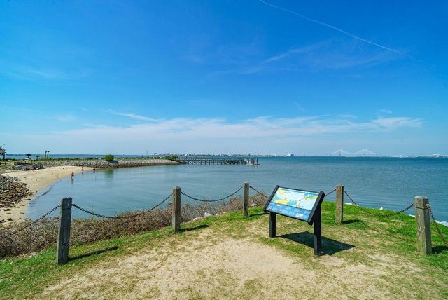 673 Edmonds Drive, Charleston, SC 29412