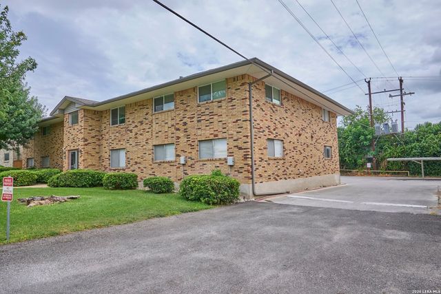 219 W Silver Sands Dr Apt 5, San Antonio, TX 78216