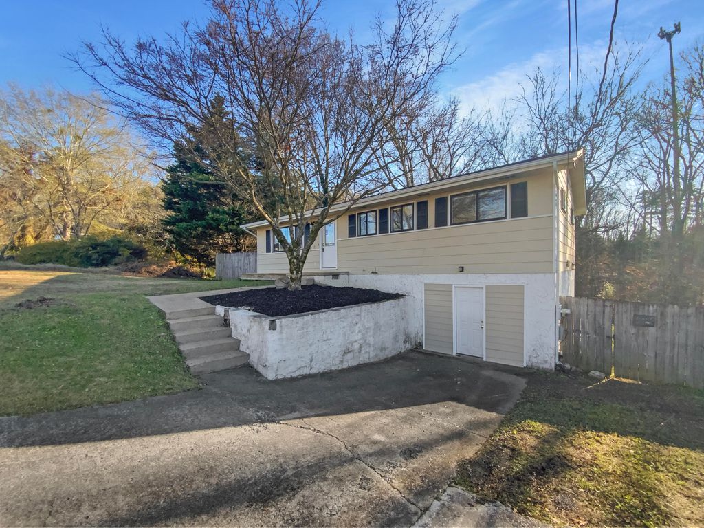 1307 Springview Drive, Chattanooga, TN 37421
