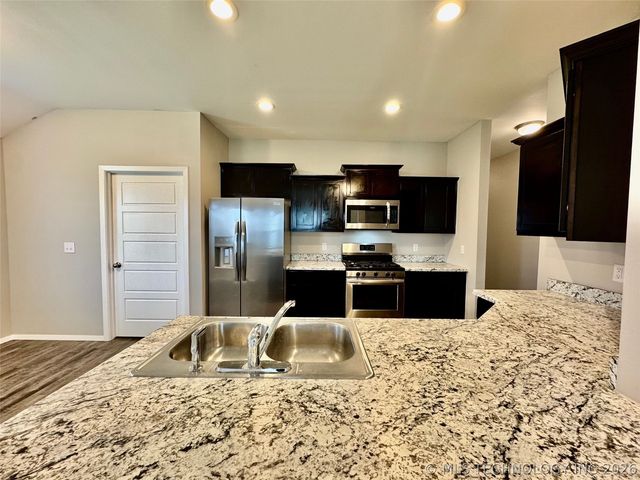 14315 N 73rd East Avenue, Collinsville, OK 74021