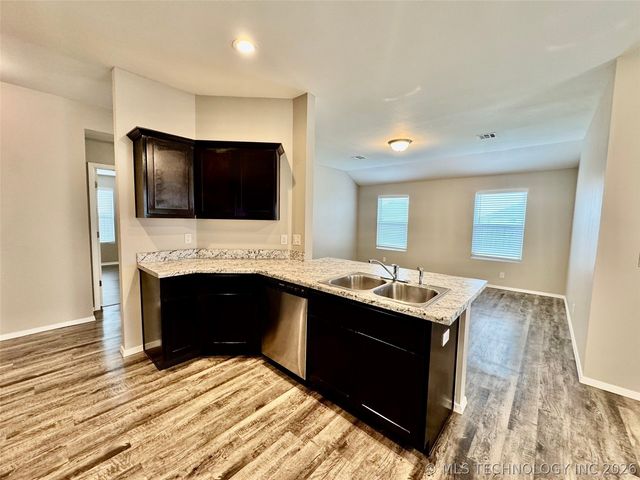 14315 N 73rd East Avenue, Collinsville, OK 74021