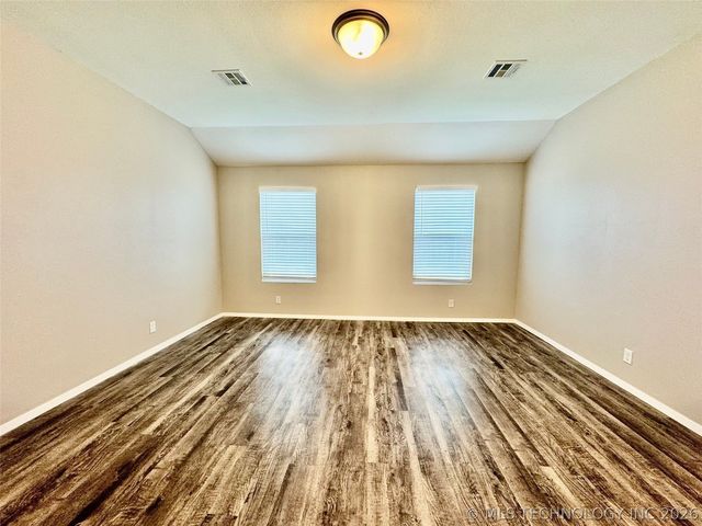 14315 N 73rd East Avenue, Collinsville, OK 74021