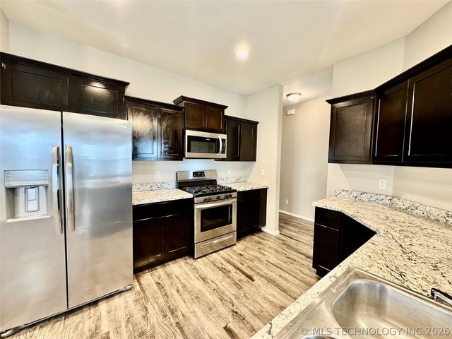 14315 N 73rd East Avenue, Collinsville, OK 74021