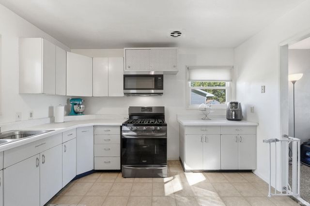 5414 N Stony Run Lane, Fort Wayne, IN 46825