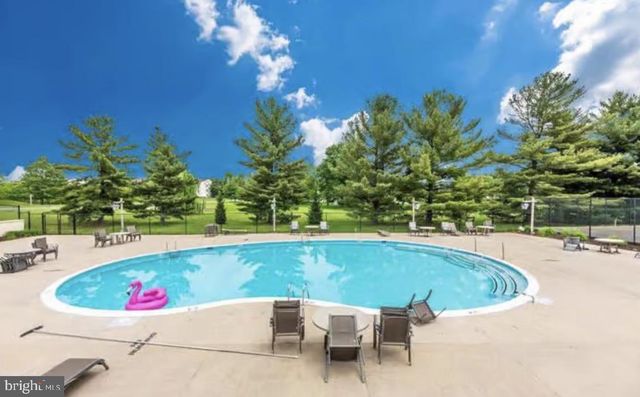 5661 CRABAPPLE DR, Frederick, MD 21703