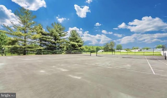 5661 CRABAPPLE DR, Frederick, MD 21703