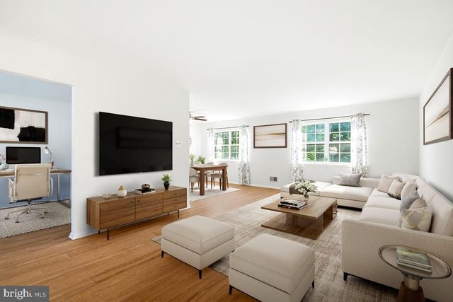5661 CRABAPPLE DR, Frederick, MD 21703