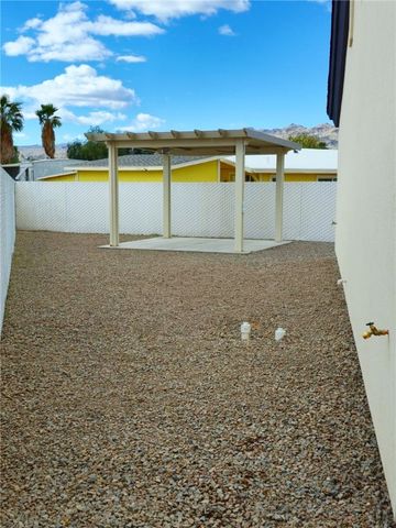 1379 Winkler Lane, Bullhead City, AZ 86442