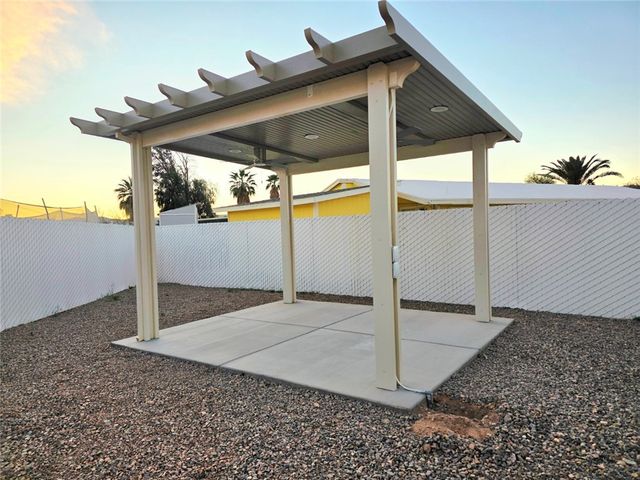 1379 Winkler Lane, Bullhead City, AZ 86442