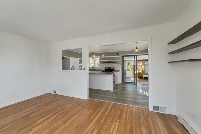 17 Old Stage Road, Dover, NH 03820