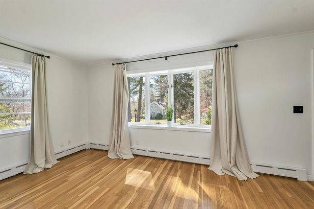 17 Old Stage Road, Dover, NH 03820