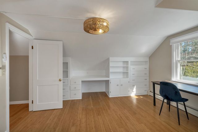 17 Old Stage Road, Dover, NH 03820