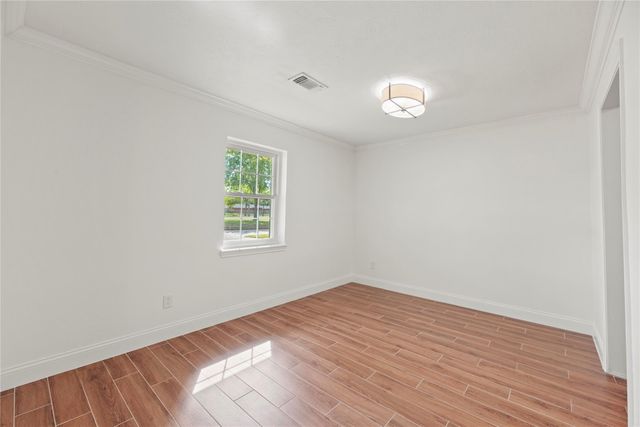 5522 Chantilly Lane, Houston, TX 77092