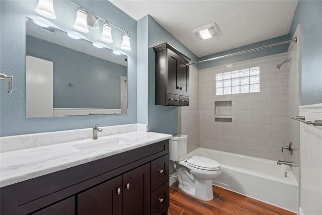 5522 Chantilly Lane, Houston, TX 77092