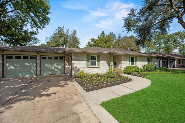 5522 Chantilly Lane, Houston, TX 77092