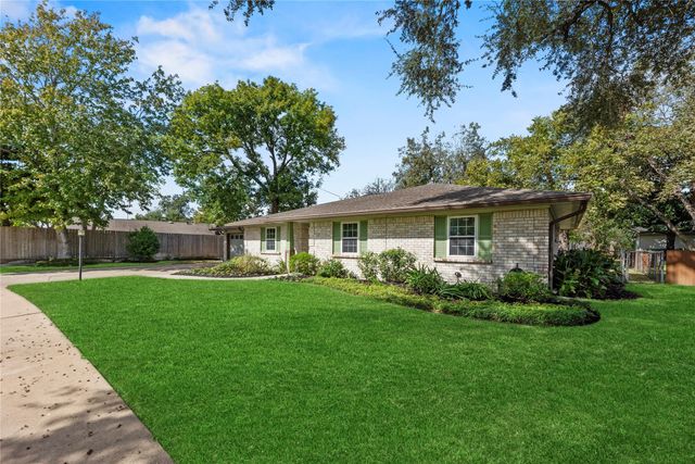 5522 Chantilly Lane, Houston, TX 77092