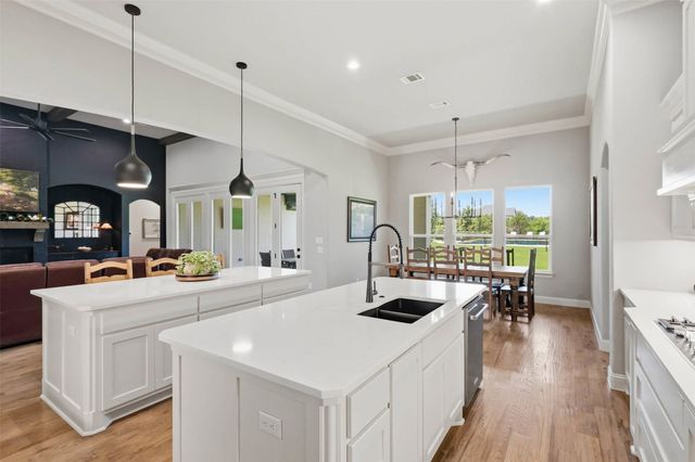 2027 Little Valley Court, Weatherford, TX 76087