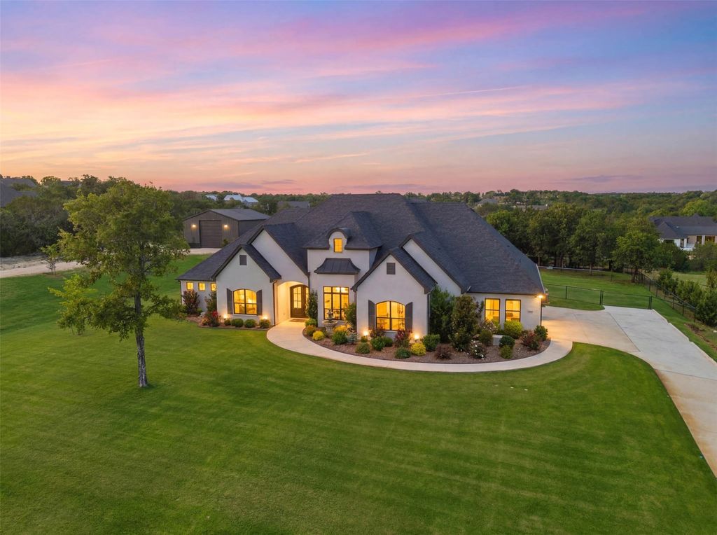 2027 Little Valley Court, Weatherford, TX 76087