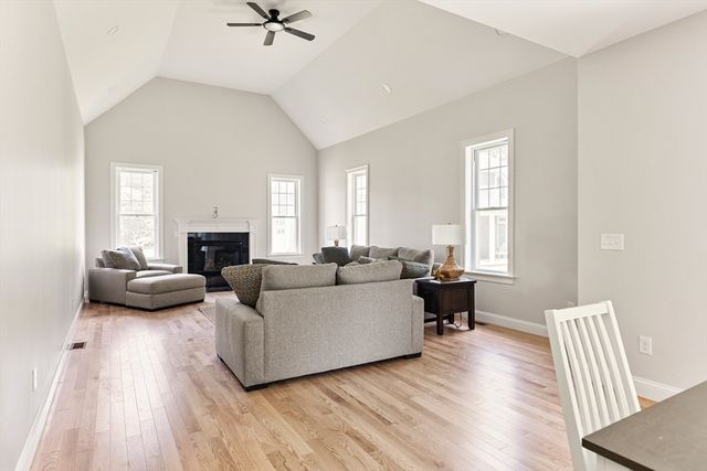 3 Abby Road, Grafton, MA 01536