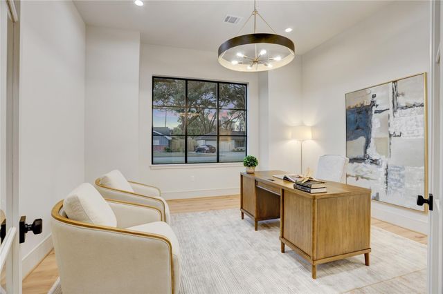 8935 Pado Street, Houston, TX 77055