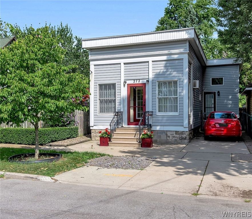 272 Fletcher Street, Tonawanda, NY 14150