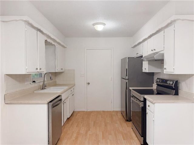 9401 E 84th Terrace, Raytown, MO 64138