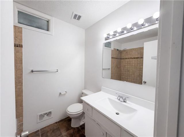 9401 E 84th Terrace, Raytown, MO 64138