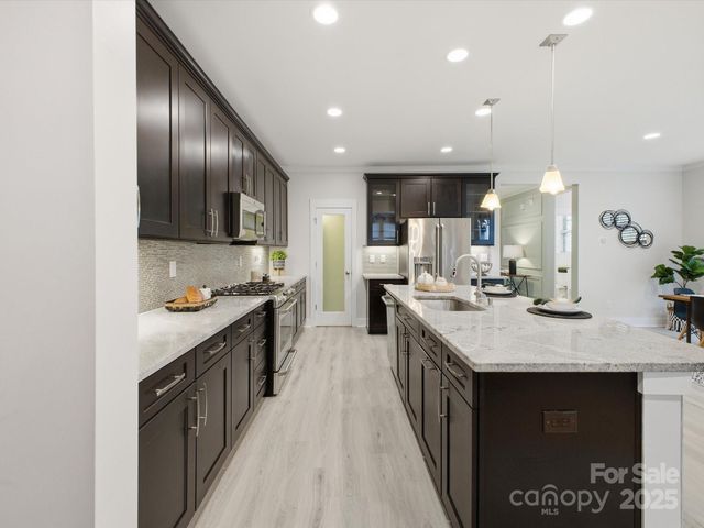 1904 Woodward Avenue, Charlotte, NC 28206