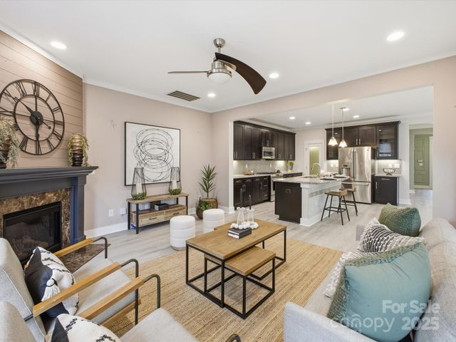 1904 Woodward Avenue, Charlotte, NC 28206