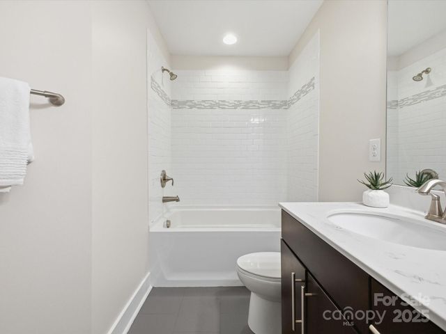 1904 Woodward Avenue, Charlotte, NC 28206