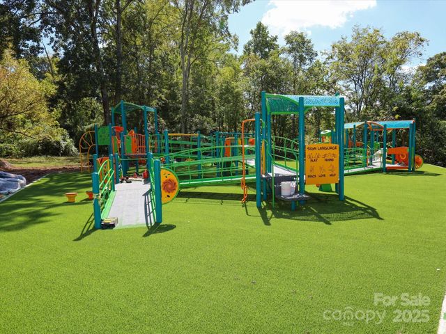 1904 Woodward Avenue, Charlotte, NC 28206