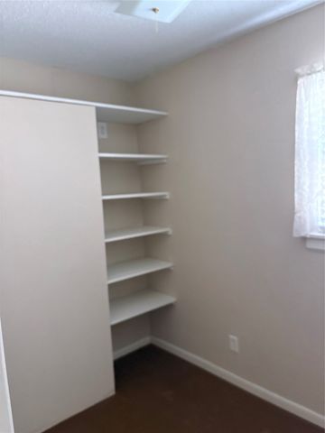 919 W. COLLEGE Highway, Jacksboro, TX 76458
