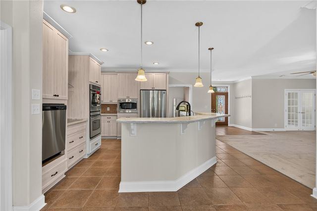 202 W Harper Ridge Road, Seneca, SC 29678