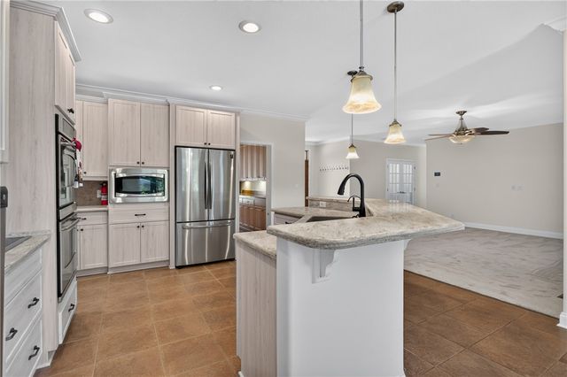 202 W Harper Ridge Road, Seneca, SC 29678