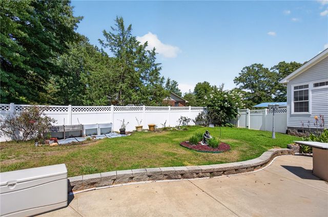 202 W Harper Ridge Road, Seneca, SC 29678
